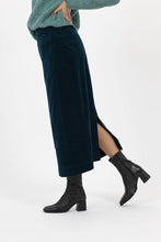 Load image into Gallery viewer, Humidity Billie Cord Skirt