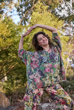 Load image into Gallery viewer, Maud Dainty Calla Knit