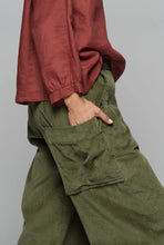 Load image into Gallery viewer, Muse Alira Cord pant