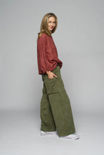 Load image into Gallery viewer, Muse Alira Cord pant