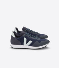 Load image into Gallery viewer, Veja SDU B-Mesh in Nautico / Menthol